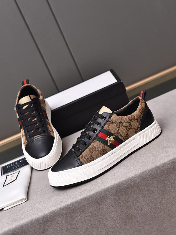 Gucci Sneakers